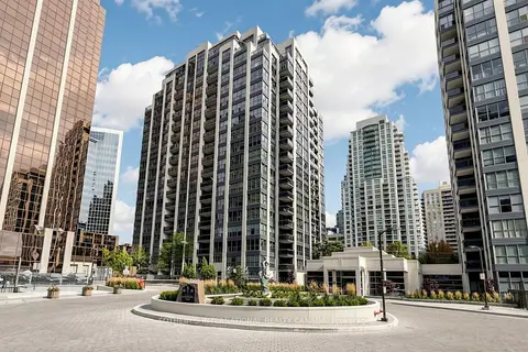 18 Hollywood Avenue 303