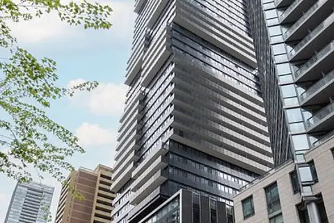 55 Charles Street E 4009