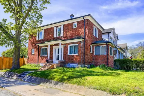 33 Castlefield Avenue