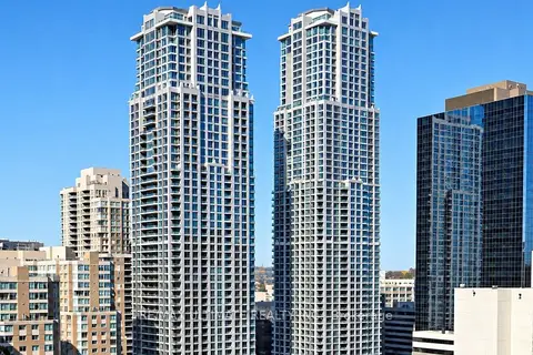 761 Bay Street 4212