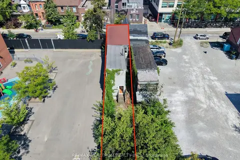 631 Richmond Street W