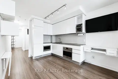 377 Madison Avenue 216