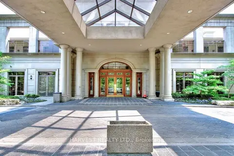 80 Harrison Garden Boulevard 1015