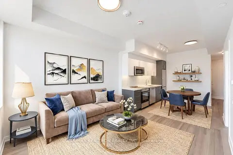664 Spadina Avenue 904