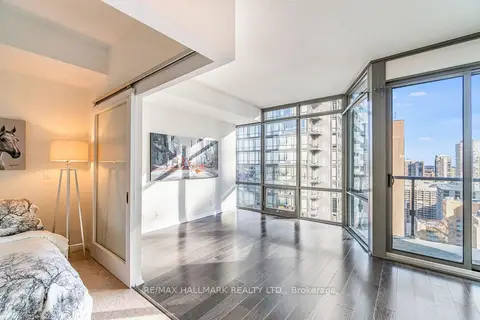 832 Bay Street 2307