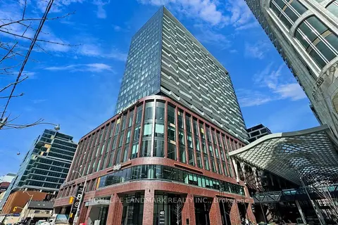480 Front Street W 2004