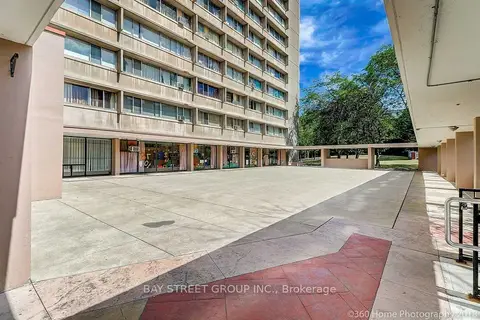 100 Leeward Glenway 1010