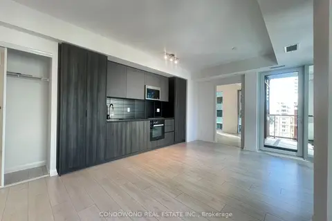 400 King Street W 1606