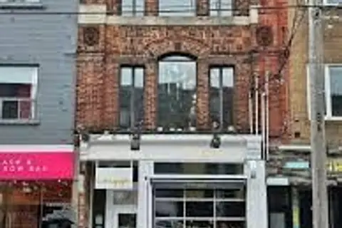 783 Queen Street W