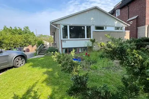 96 Berkinshaw Crescent