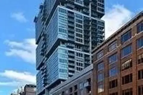 199 Richmond Street W 1009