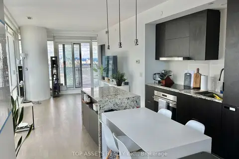 1 Bloor Street E 4409