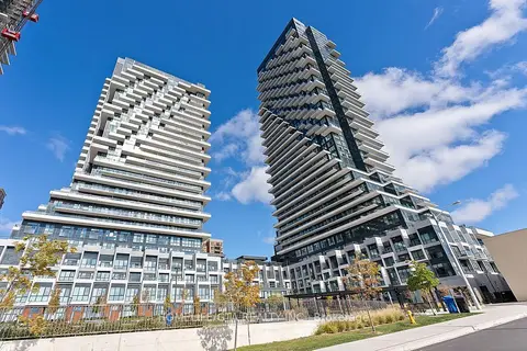 30 Inn On The Park Drive 206