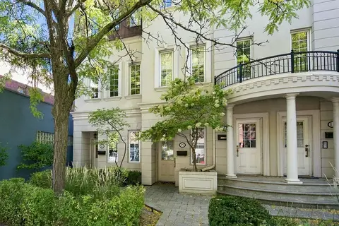 645 Davenport Road 16