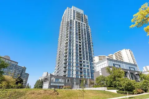 18 Graydon Hall Drive 2112
