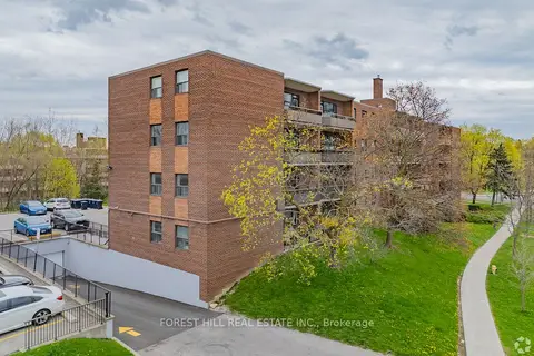 32 Clayland Drive 207