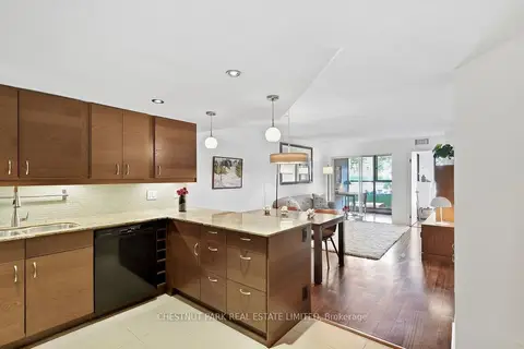 65 Scadding Avenue 211
