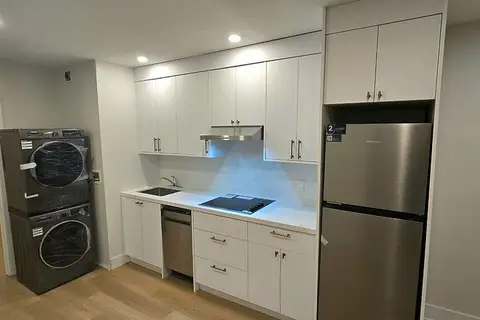 3525 Bathurst Street N #2