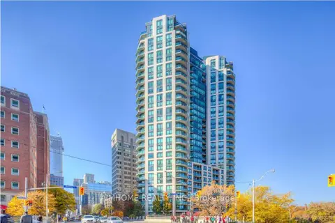 300 Bloor Street E 2008