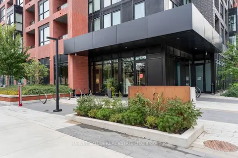 8 Tippett Road 1105