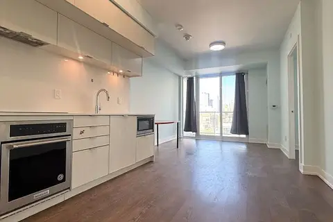 80 Vanauley Street 610