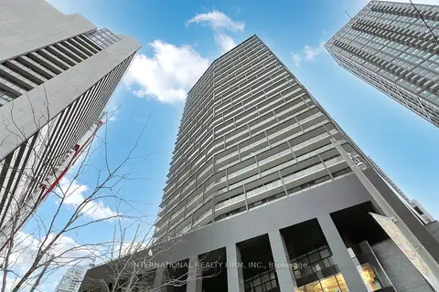125 Peter Street 1710