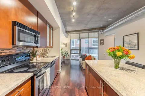 33 Mill Street 210