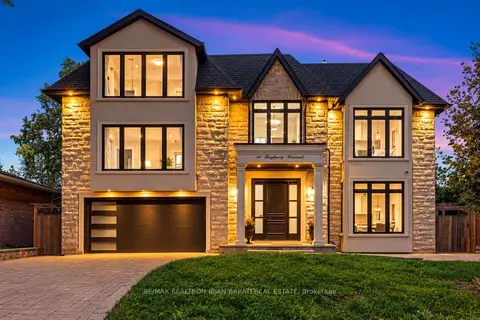 10 Bayberry Crescent