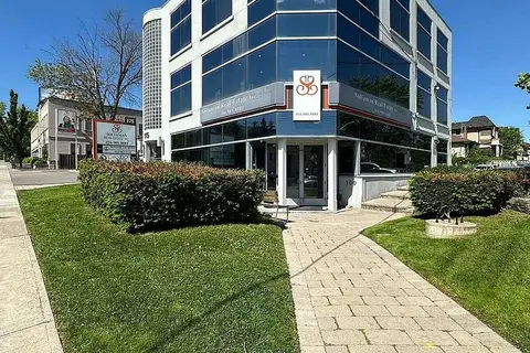 175 Willowdale Avenue 300