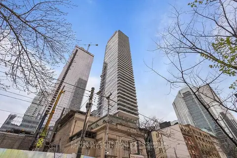 224 King Street W 2701