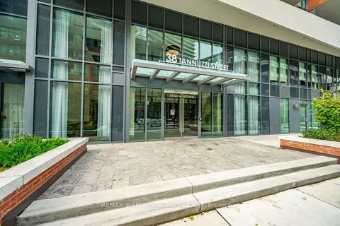 38 Iannuzzi Street 2003