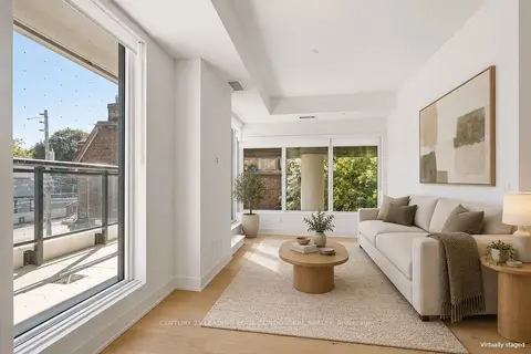 322 Dupont Street 207