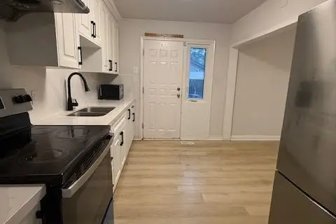 2 Yewfield Crescent