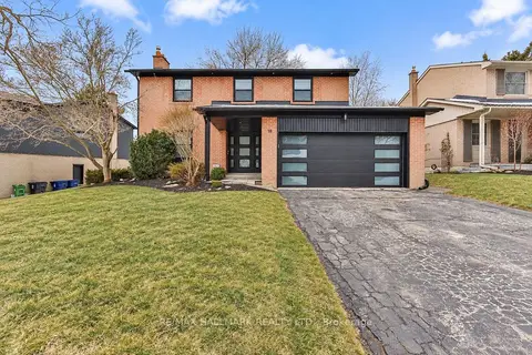 18 Aldenham Crescent Lower