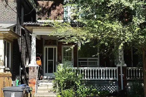 383 Lansdowne Avenue Main Floor