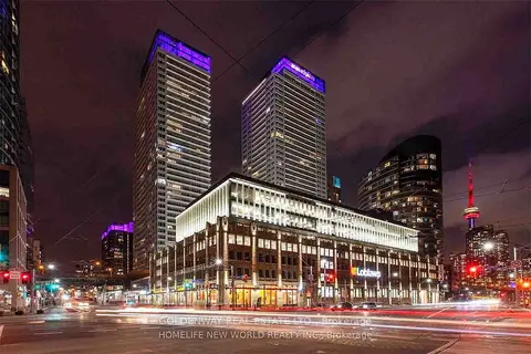 17 Bathurst Street 909