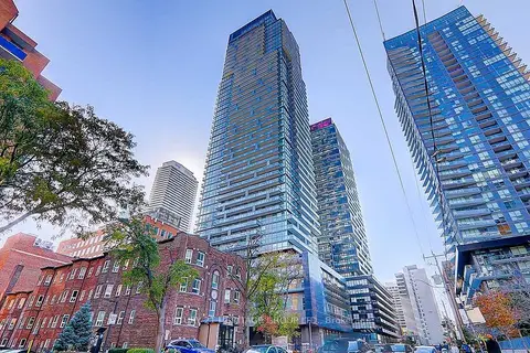 39 Roehampton Avenue 3609