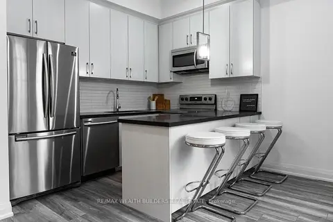 213 Jarvis Street 6