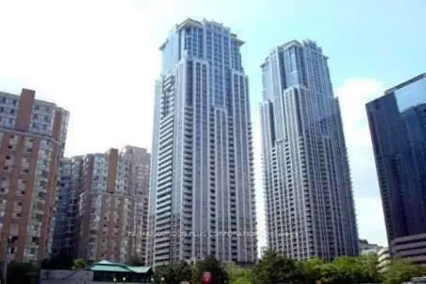 763 Bay Street 3904