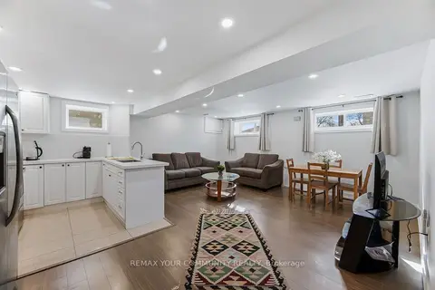 200 Goulding Avenue N Lower