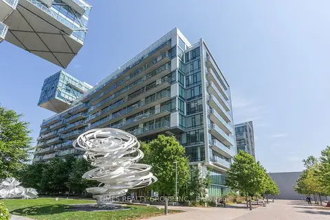 39 Queens Quay E. Street E PH1203