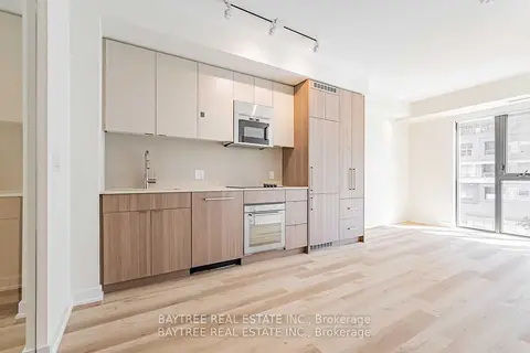 840 St Clair Avenue W 414