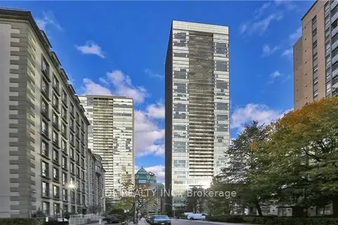 101 Charles Street E 2810