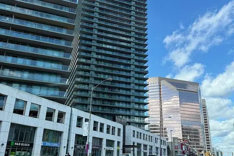 5508 Yonge Street NE 308