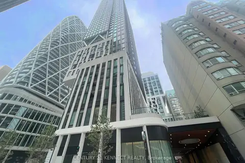 238 Simcoe Street 720