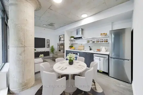 560 King Street W 626