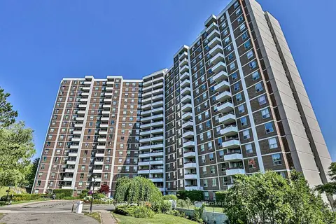 10 Edgecliffe Golfway 311