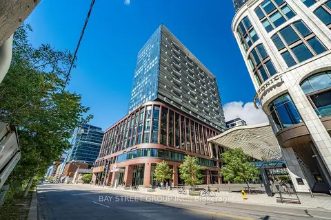 480 Front Street W 801