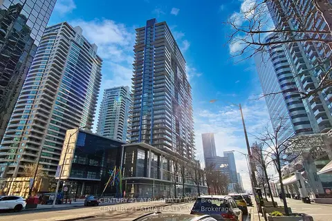 4955 Yonge Street 1806