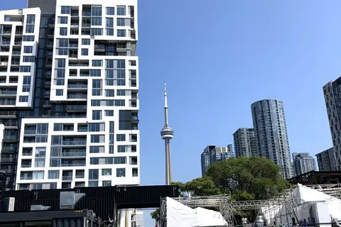 27 Bathurst Street 1214W